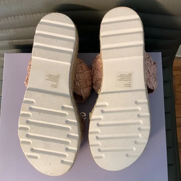 NIB Madden Sandals - Picture 9 of 10